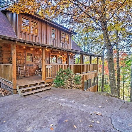 Grin N Bear It Cabin With Hot Tub And Fire Pit! Pigeon Forge Εξωτερικό φωτογραφία
