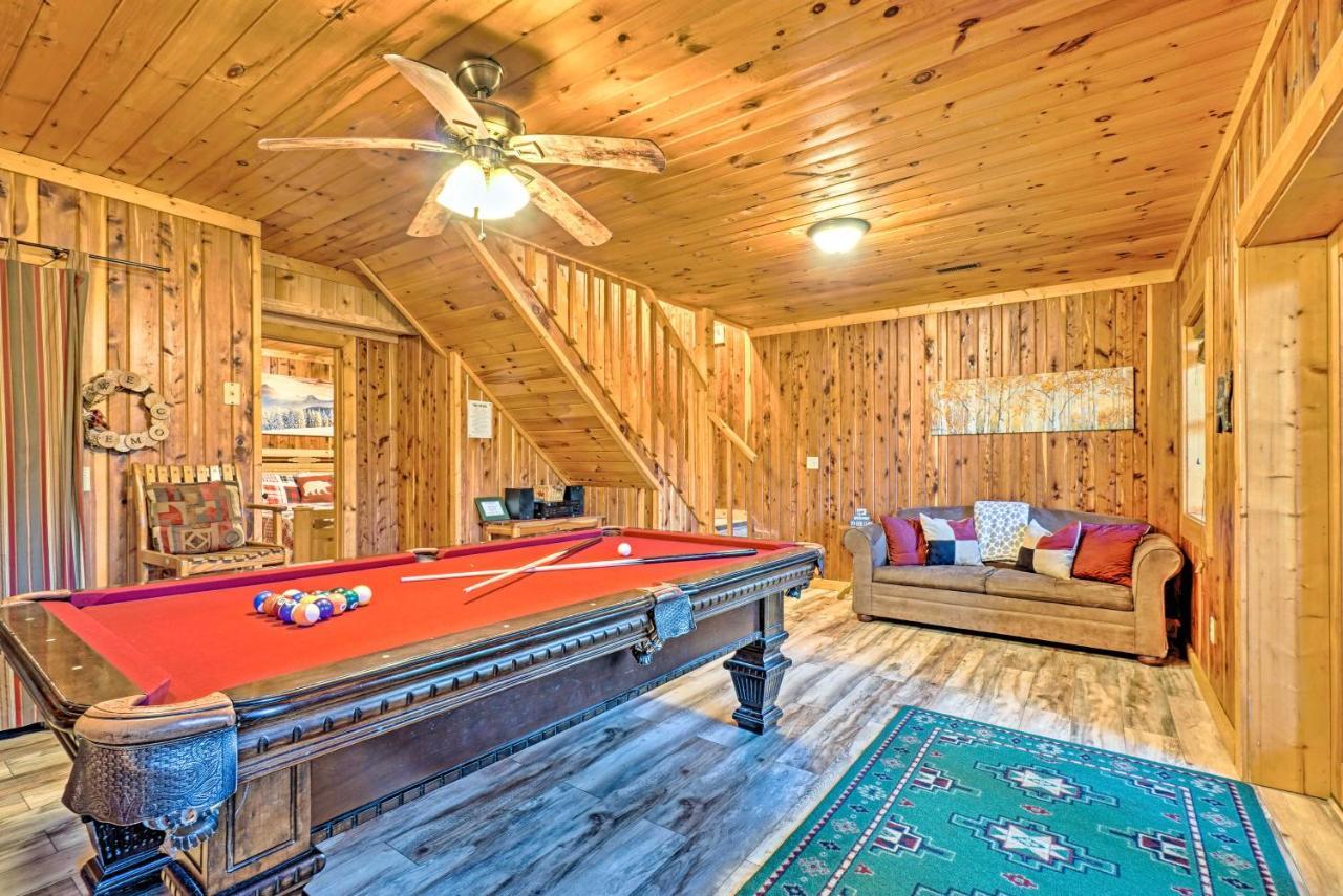 Grin N Bear It Cabin With Hot Tub And Fire Pit! Pigeon Forge Εξωτερικό φωτογραφία