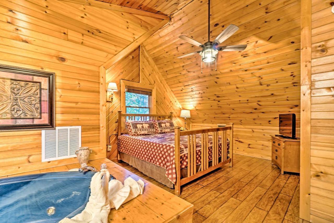 Grin N Bear It Cabin With Hot Tub And Fire Pit! Pigeon Forge Εξωτερικό φωτογραφία