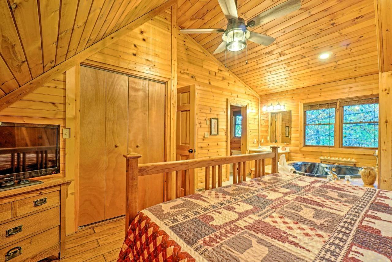 Grin N Bear It Cabin With Hot Tub And Fire Pit! Pigeon Forge Εξωτερικό φωτογραφία